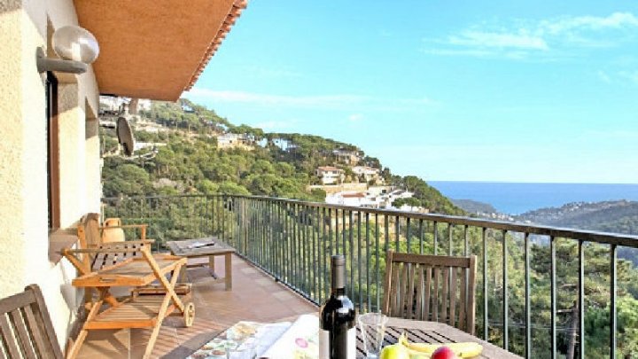 Ferienhaus mit privatem Pool und traumhaftem Meerblick an der Costa Brava