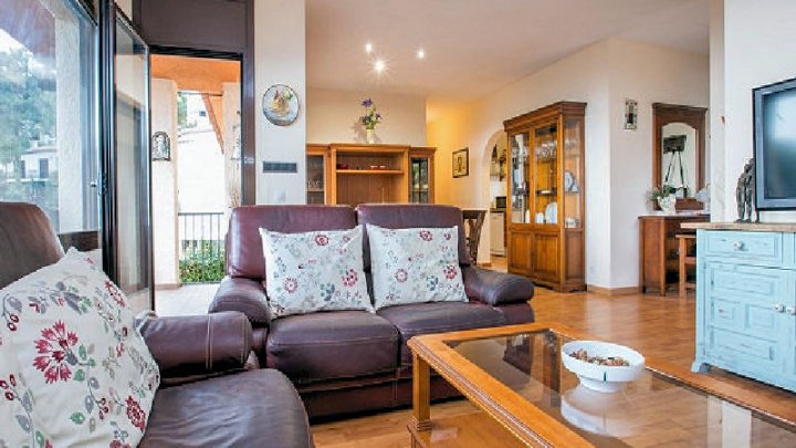 Ferienhaus mit privatem Pool und traumhaftem Meerblick an der Costa Brava