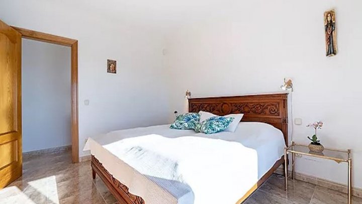 Villa de ensueño con vistas espectaculares al mar sobre la bahía de Roses