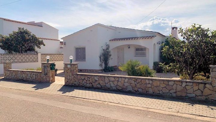 Empuriabrava Ferienhaus privater Pool und Bootanleger von 15m - Costa Brava - zu verkaufen