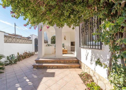 Empuriabrava Ferienhaus mit Tourismus Lizenz -zu verkaufen