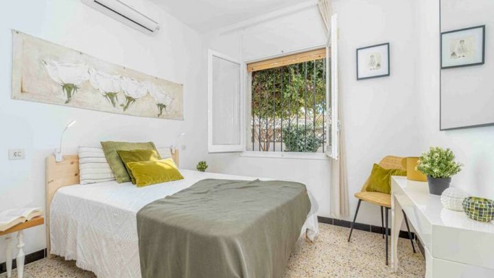 Empuriabrava Ferienhaus renoviert - mit Tourismus Lizenz -zu verkaufen