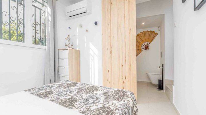Empuriabrava Ferienhaus renoviert - mit Tourismus Lizenz -zu verkaufen