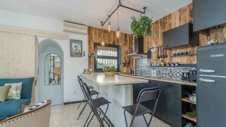 Empuriabrava Ferienhaus renoviert - mit Tourismus Lizenz -zu verkaufen