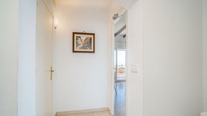 Holiday villa in Spain on the Costa Brava with private pool and views over the Bay of Rosas