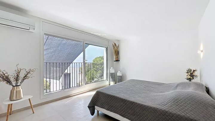 Mediterranes Luxus-Anwesen mit traumhaftem Meerblick zu verkaufen