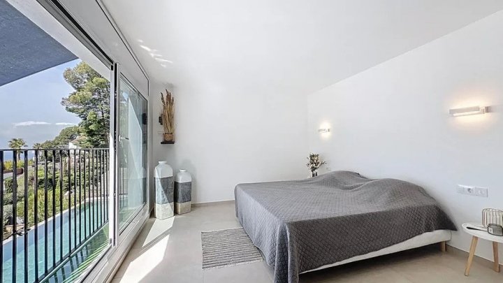 Mediterranes Luxus-Anwesen mit traumhaftem Meerblick zu verkaufen