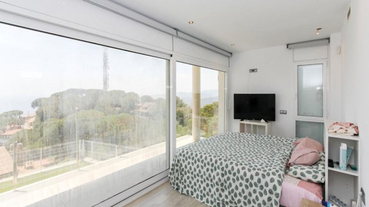 Luxury villa with sea & mountain views – modern design, highest quality