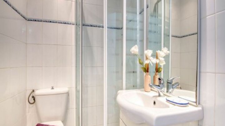 Encantador apartamento en planta baja con aparcamiento en L'Escala – Costa Brava – España