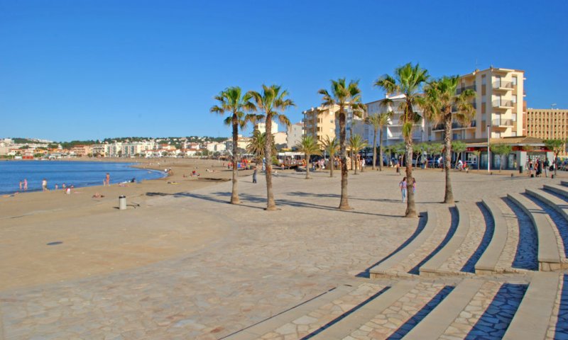 Encantador apartamento en planta baja con aparcamiento en L'Escala – Costa Brava – España