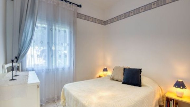 Encantador apartamento en planta baja con aparcamiento en L'Escala – Costa Brava – España