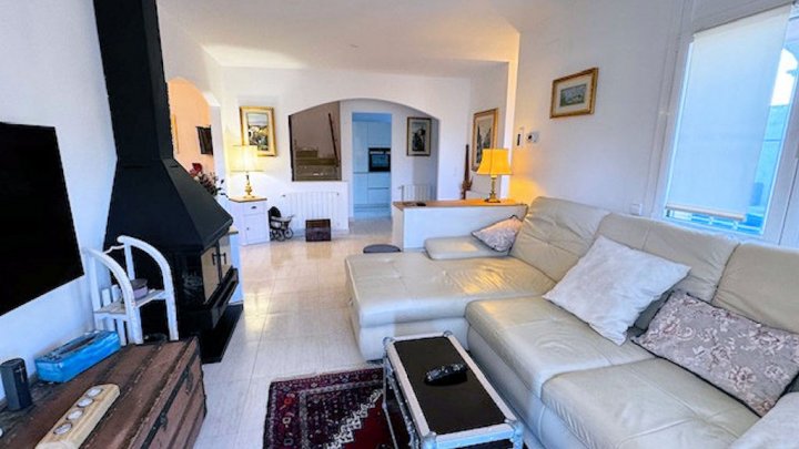 Holiday home in L'Escala on the Costa Brava with private pool – experience pure Mediterranean living!