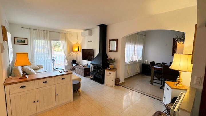 Holiday home in L'Escala on the Costa Brava with private pool – experience pure Mediterranean living!