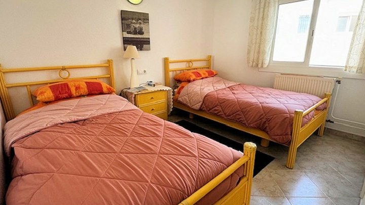Traumhafte Ferienvilla in L’Escala – Zwei Wohneinheiten, Pool, Jacuzzi & Meerblick