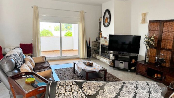 Traumhafte Ferienvilla in L’Escala – Zwei Wohneinheiten, Pool, Jacuzzi & Meerblick