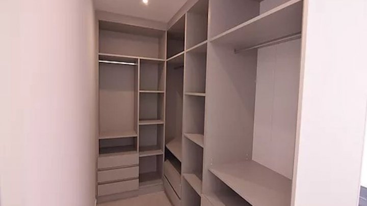 Villa de lujo con licencia turística en una ubicación privilegiada de Empuriabrava