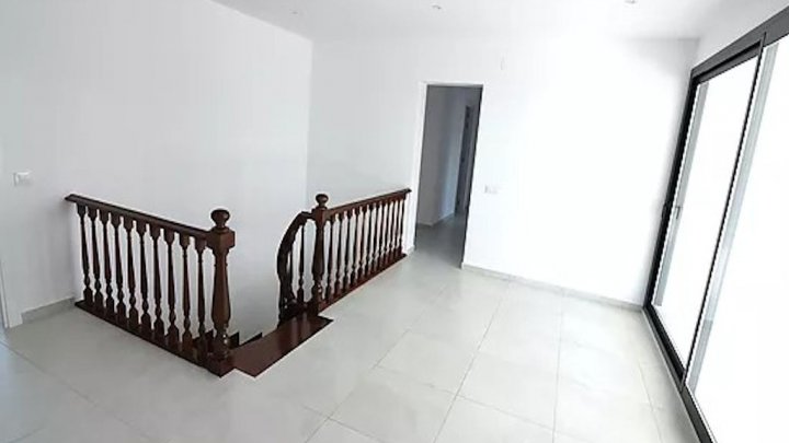 Villa de lujo con licencia turística en una ubicación privilegiada de Empuriabrava