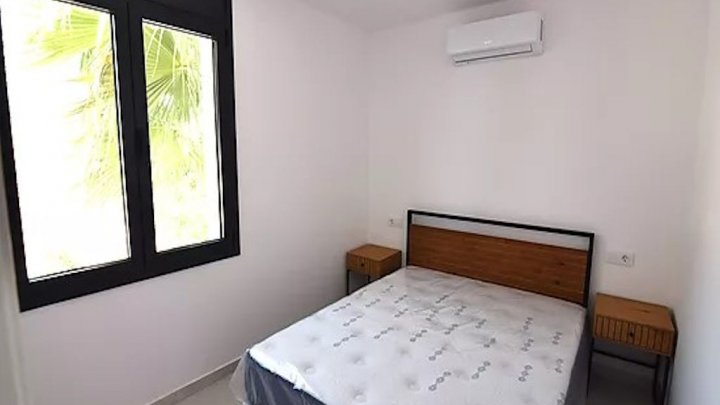 Villa de lujo con licencia turística en una ubicación privilegiada de Empuriabrava
