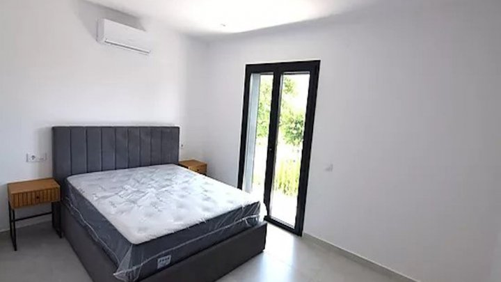 Villa de lujo con licencia turística en una ubicación privilegiada de Empuriabrava