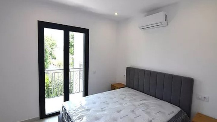 Villa de lujo con licencia turística en una ubicación privilegiada de Empuriabrava