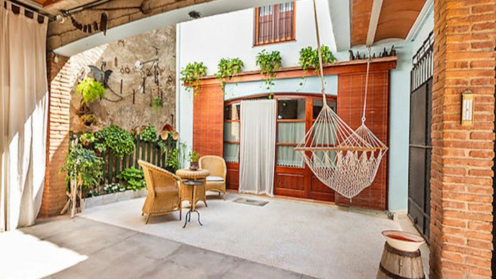 Charmantes Herrenhaus in Katalonien, im Herzen von Castelló d'Empúries 