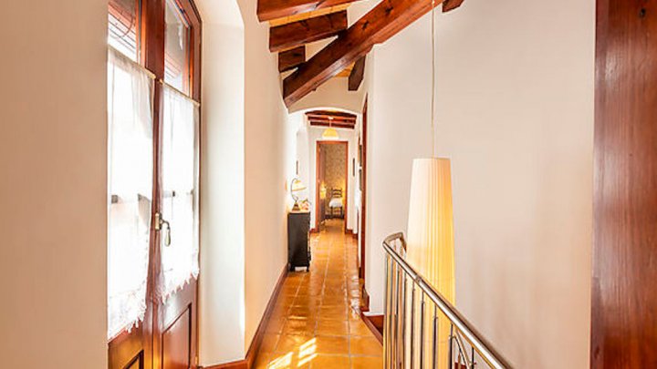 Charmantes Herrenhaus in Katalonien, im Herzen von Castelló d'Empúries 