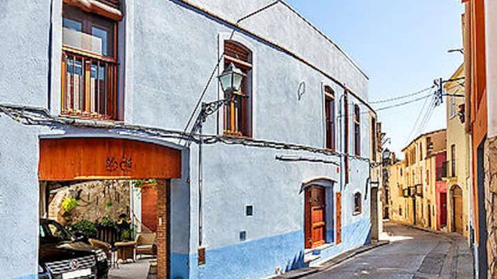 Charmantes Herrenhaus in Katalonien, im Herzen von Castelló d'Empúries 