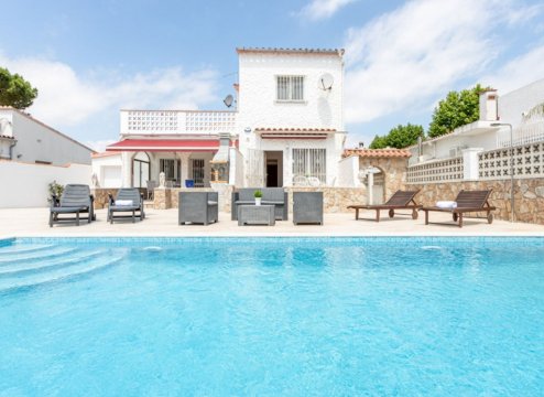 Ferienvilla privater Pool Empuriabrava kaufen