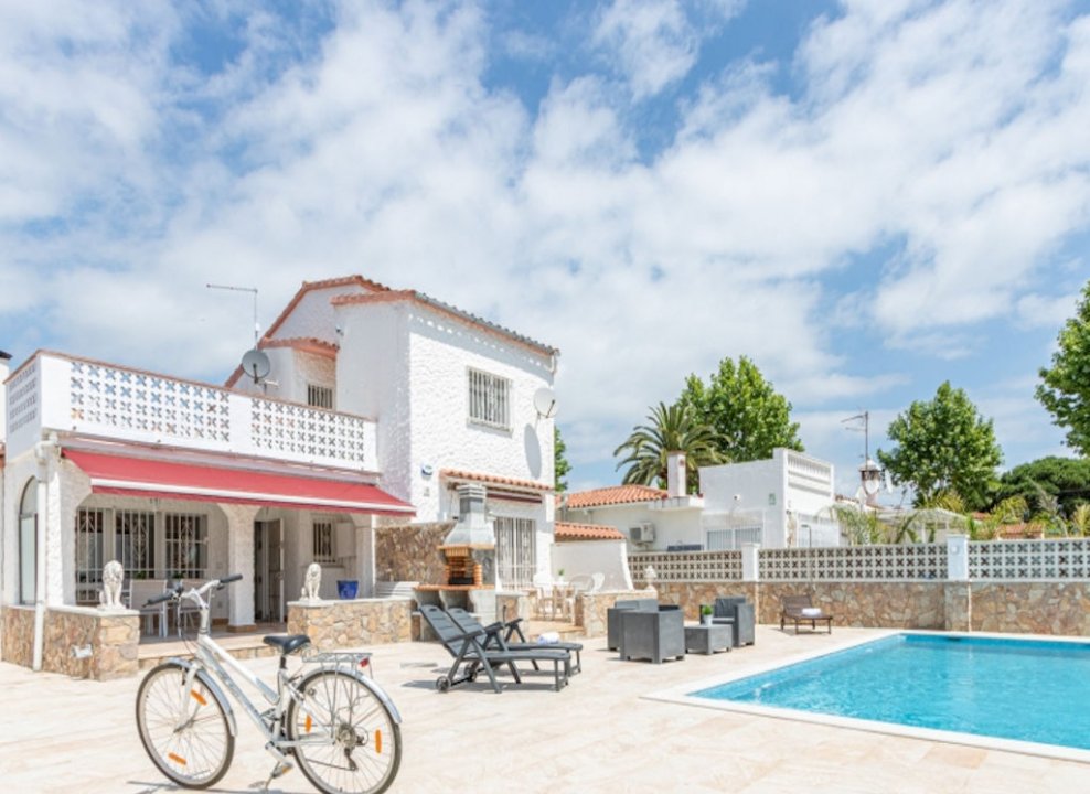 Ferienvilla privater Pool Empuriabrava kaufen