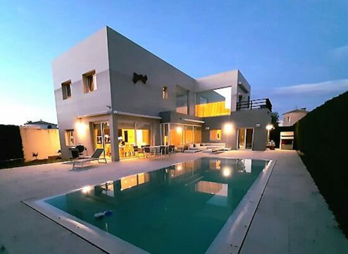 Empuriabrava exklusive moderne Villa in bester Lage