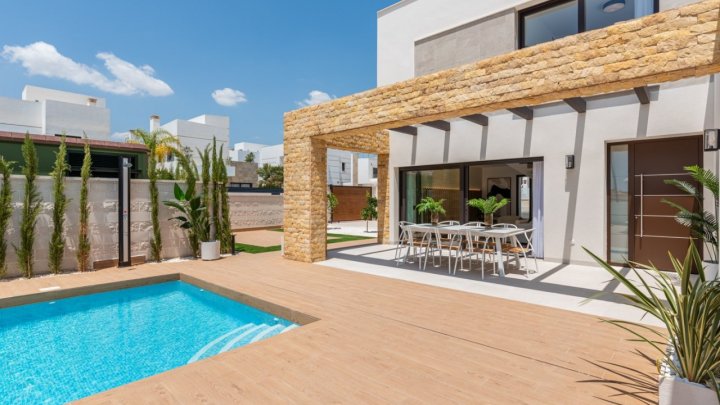 Villas de lujo en venta en España, un paraíso para relajarse en la Costa Blanca