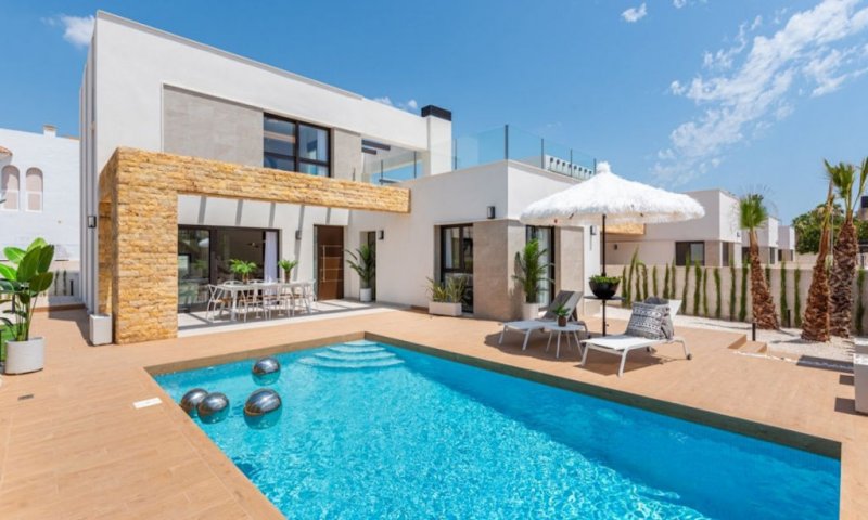 Moderne Neubauvillen in Torremolinos – stilvolles Wohnen an der Costa del Sol