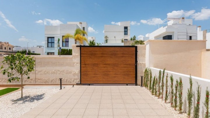Moderne Neubauvillen in Torremolinos – stilvolles Wohnen an der Costa del Sol