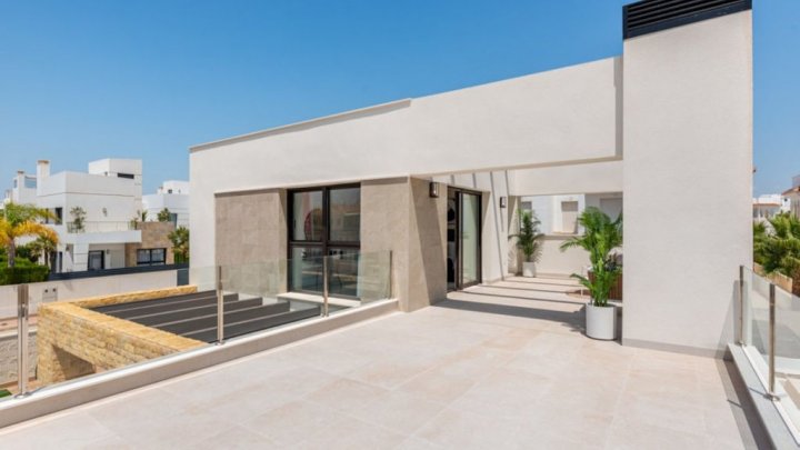 Moderne Neubauvillen in Torremolinos – stilvolles Wohnen an der Costa del Sol