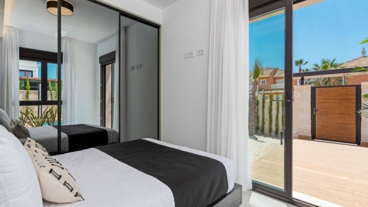 Moderne Neubauvillen in Torremolinos – stilvolles Wohnen an der Costa del Sol