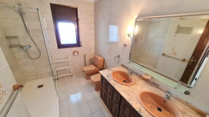 Ihr perfektes Zuhause in Miami Playa an der Costa Dorada – Villen, Bungalows und Ferienwohnungen