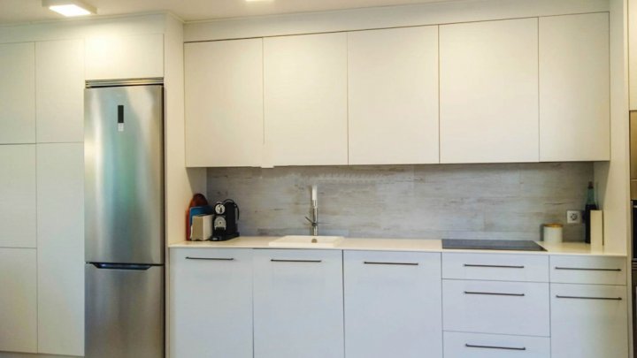 Casa de vacaciones en Miami Playa, en la Costa Dorada, con piscina privada