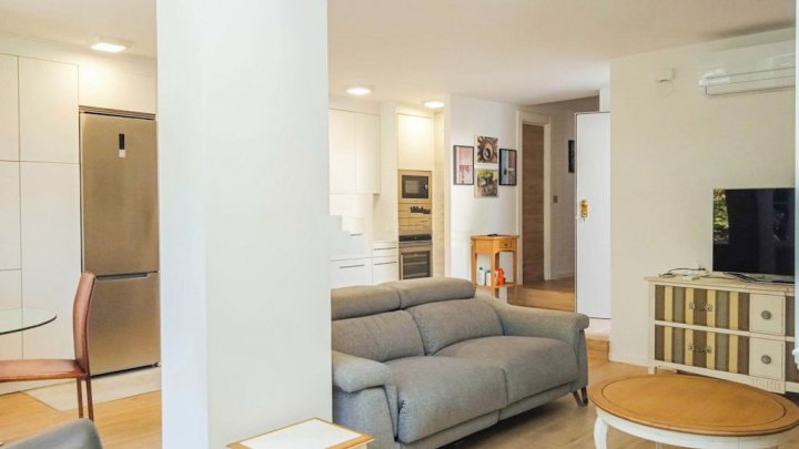 Casa de vacaciones en Miami Playa, en la Costa Dorada, con piscina privada