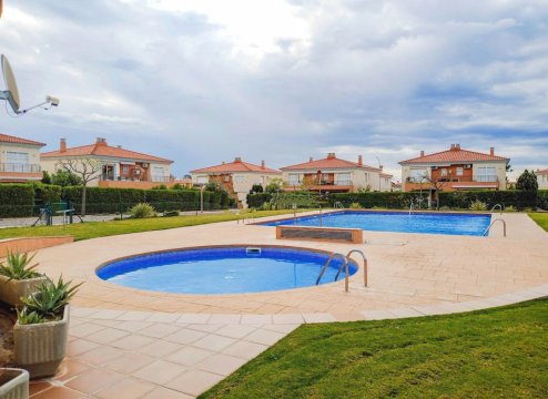 Miami Playa – Costa Dorada Erdgeschosswohnung mit Gemeinschaftspool