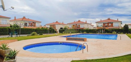 Miami Playa – Costa Dorada Erdgeschosswohnung mit Gemeinschaftspool
