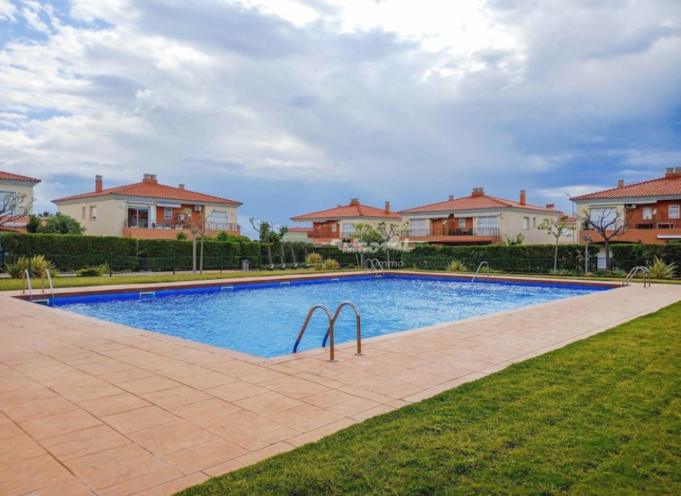 Miami Playa – Costa Dorada Erdgeschosswohnung mit Gemeinschaftspool