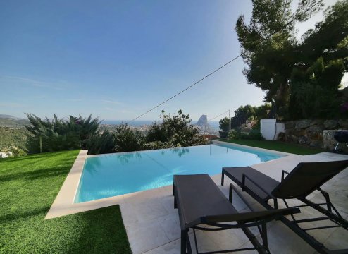 Steht zum Verkauf! Ferienhaus in Calpe an der Costa Blanca