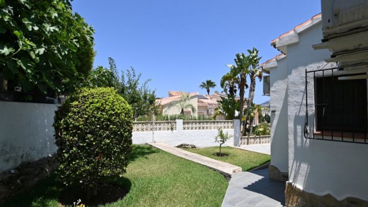 Exklusives Ferienhaus mit Meerblick in Moraira – Traumimmobilie an der Costa Blanca zu verkaufen