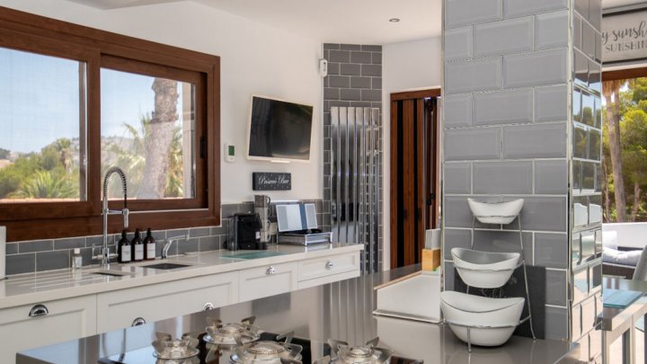 Exklusives Ferienhaus mit Meerblick in Moraira – Traumimmobilie an der Costa Blanca zu verkaufen