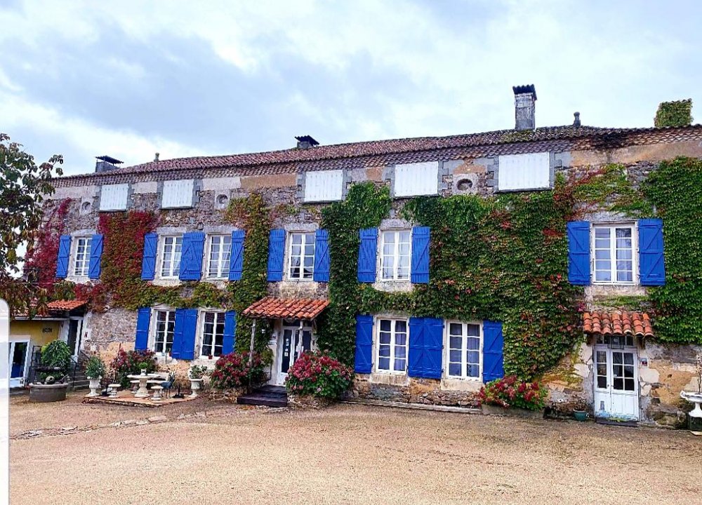 Charmantes Hotelanwesen im Regionalpark Périgord-Limousin