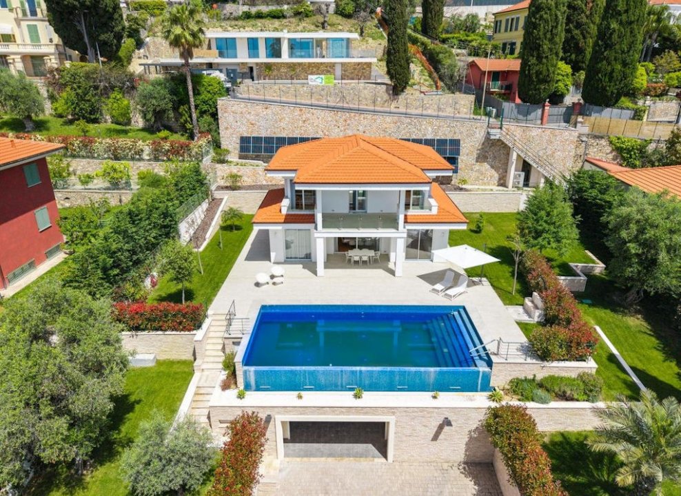 Ferienhaus privater Pool in Italien zu verkaufen