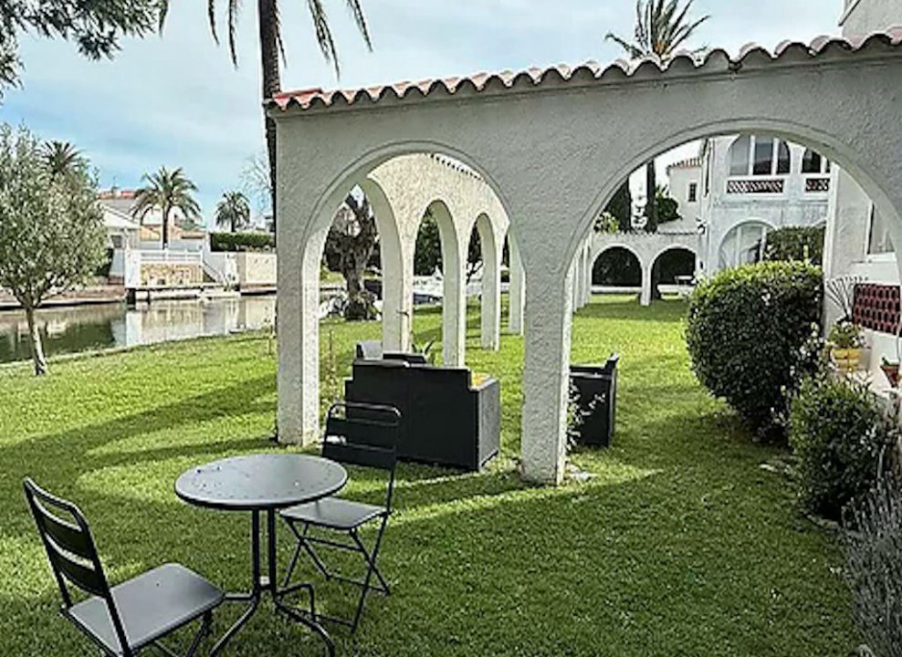 Erdgeschosswohnung in Empuriabrava am Kanal