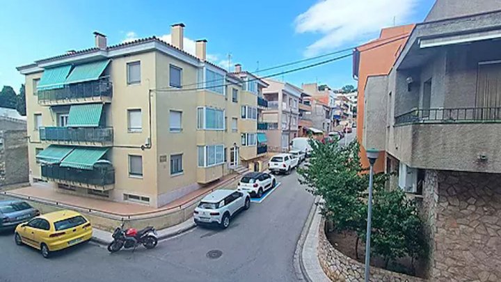 Attraktive Wohnung im Herzen von Llançà an der Costa Brava zu verkaufen