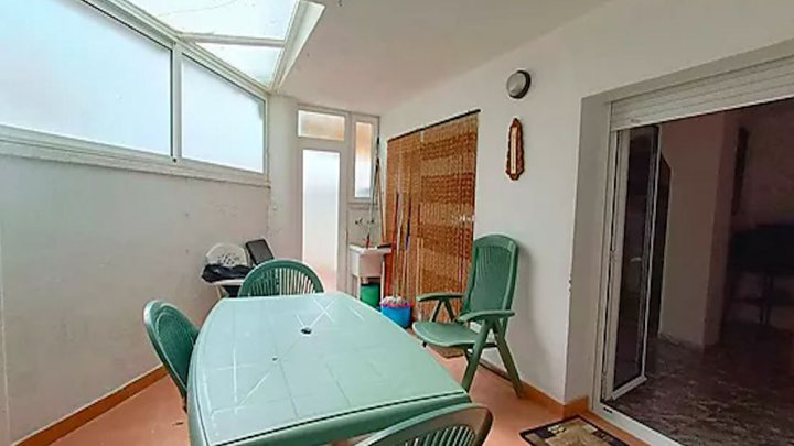 Attraktive Wohnung im Herzen von Llançà an der Costa Brava zu verkaufen