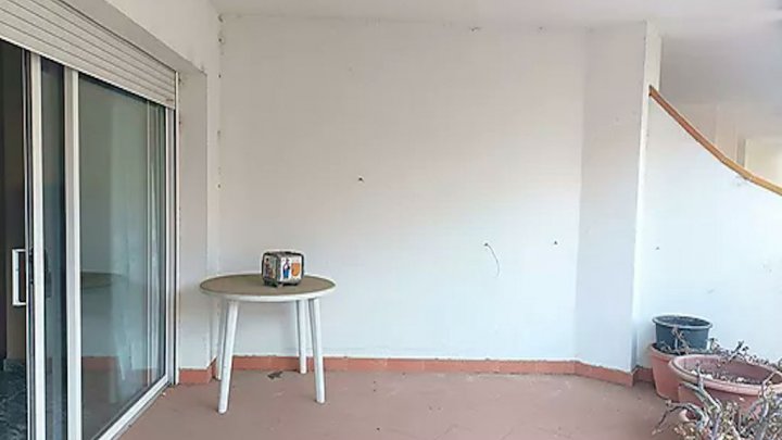 Attraktive Wohnung im Herzen von Llançà an der Costa Brava zu verkaufen